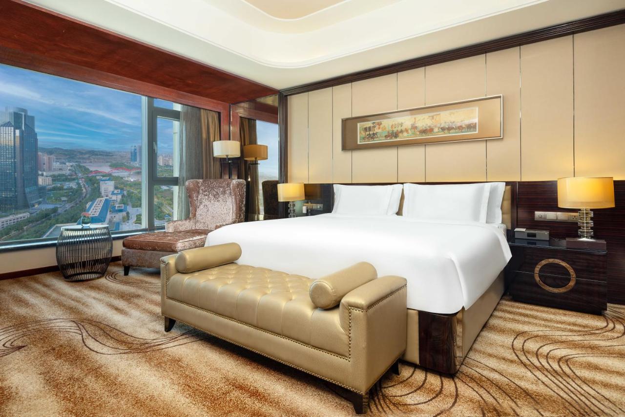 Crowne Plaza Hotel Lanzhou By Ihg ภายนอก รูปภาพ
