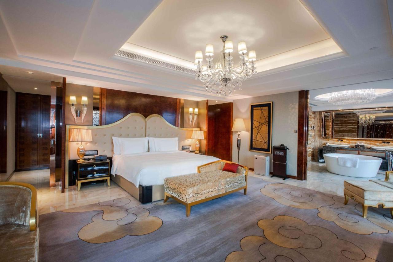 Crowne Plaza Hotel Lanzhou By Ihg ภายนอก รูปภาพ