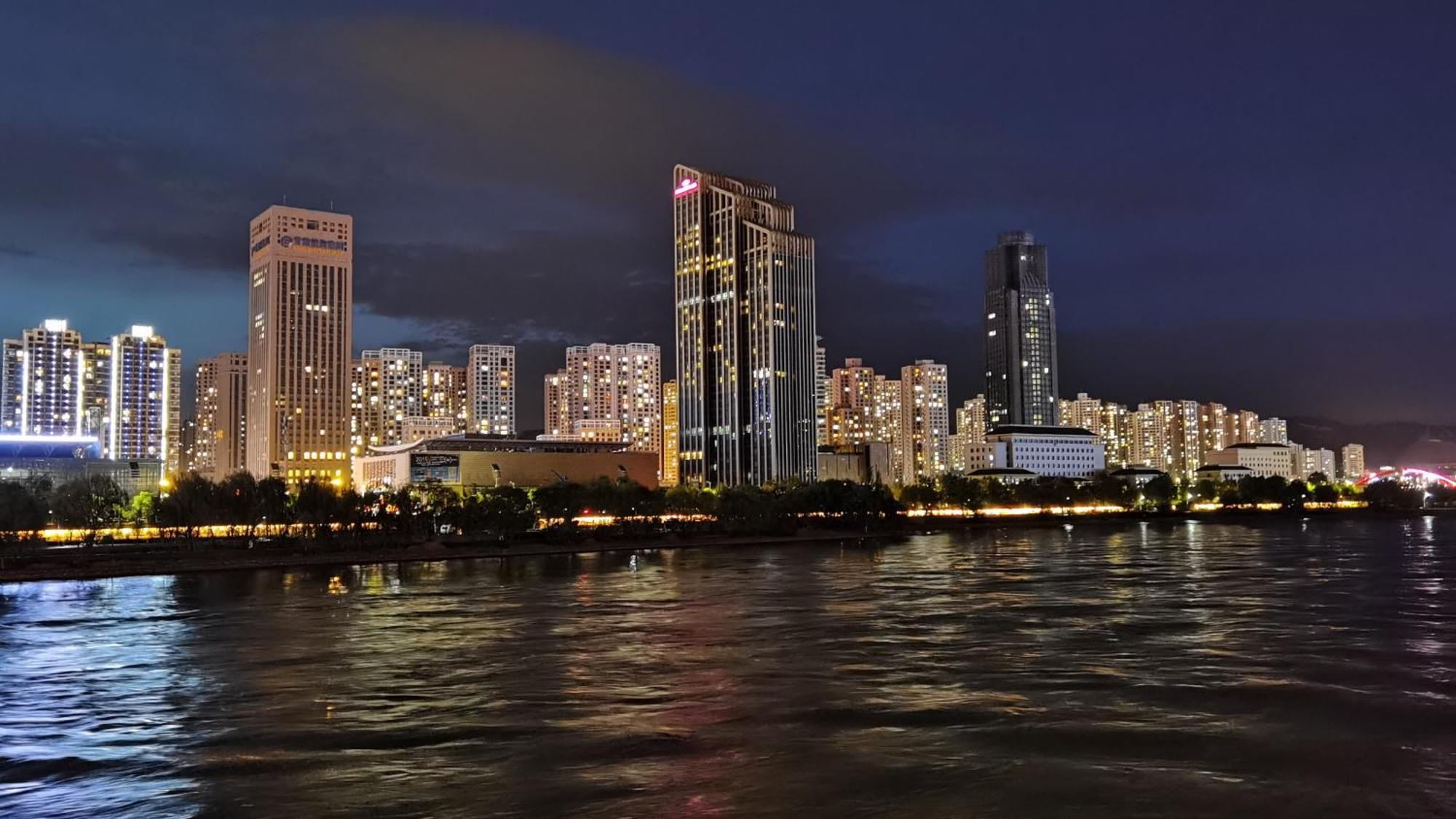 Crowne Plaza Hotel Lanzhou By Ihg ภายนอก รูปภาพ