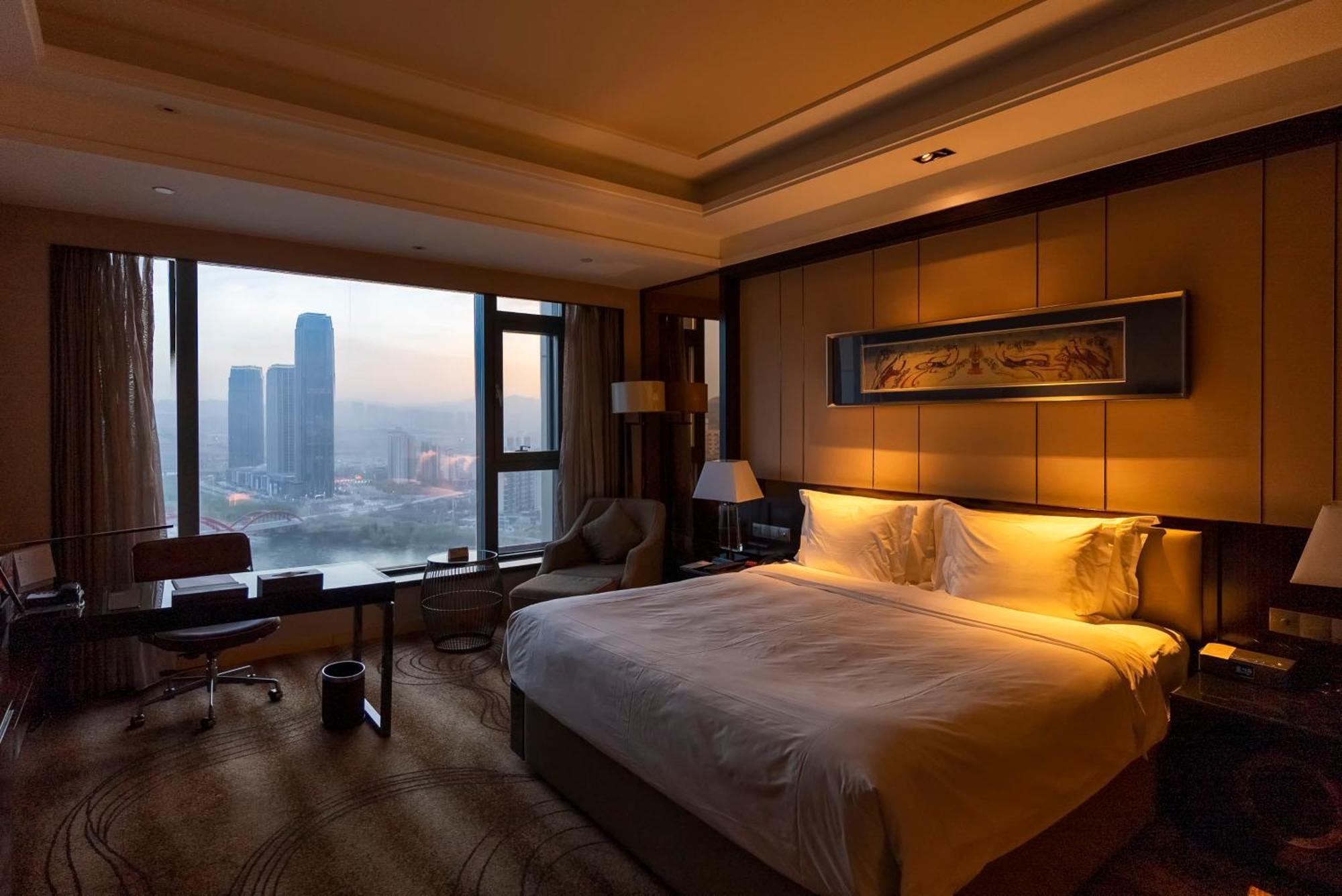 Crowne Plaza Hotel Lanzhou By Ihg ภายนอก รูปภาพ